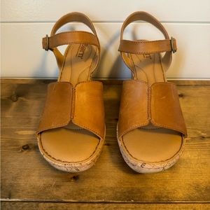 Born Wedge Sandals- like new! Size 8